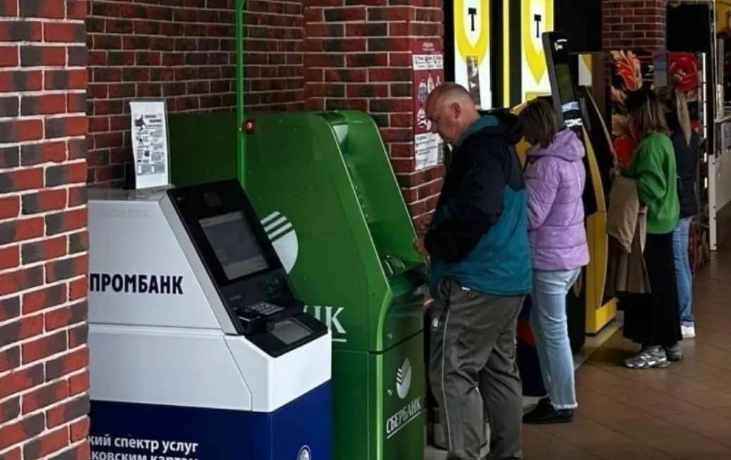 В Госдуме предложили ввести налог для мигрантов за переводы за рубеж