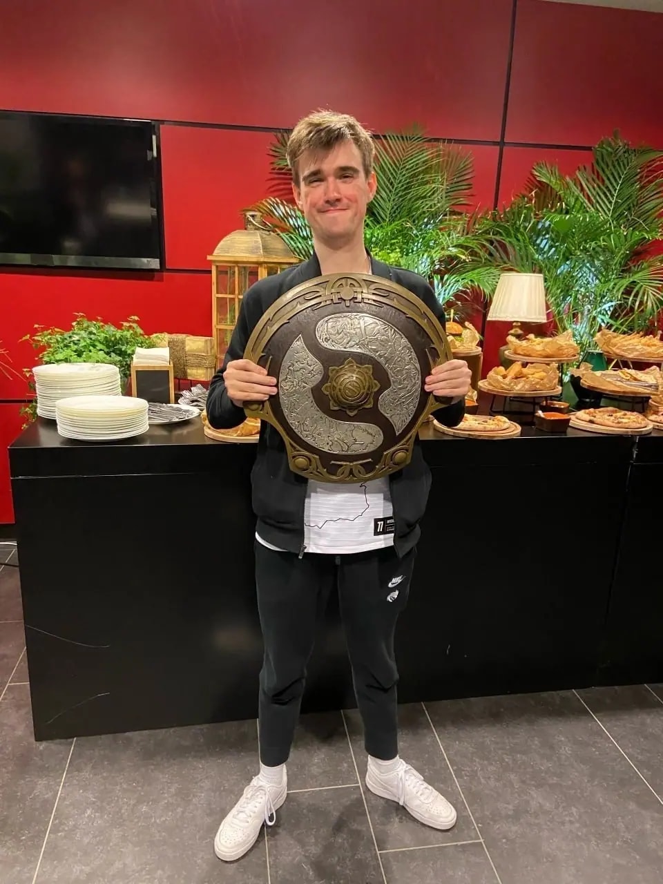 Киберспортсмен из Златоуста вновь стал чемпионом мира по Dota 2
