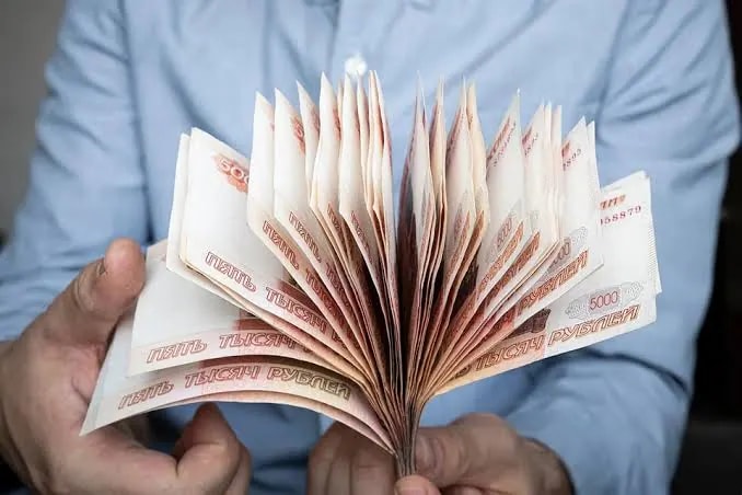 Рост зарплат в Челябинской области замедлился почти втрое