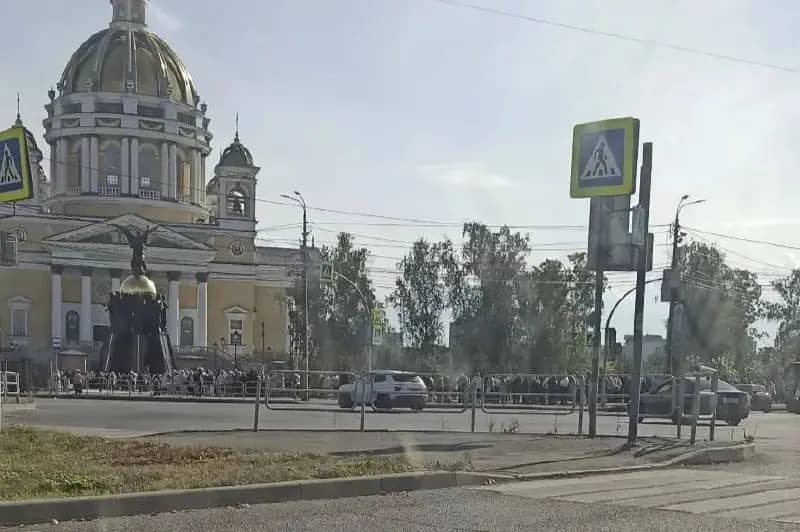 В Челябинске выстроилась очередь к мощам святителя Спиридона